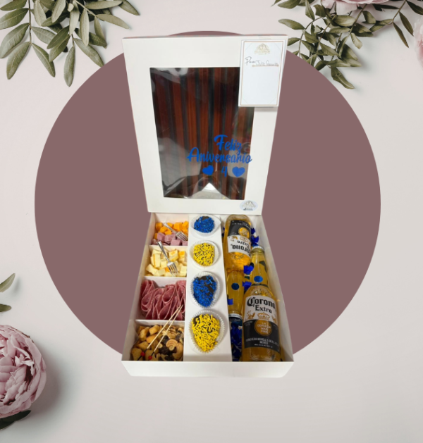 Caja de Aperitivos con Bebida