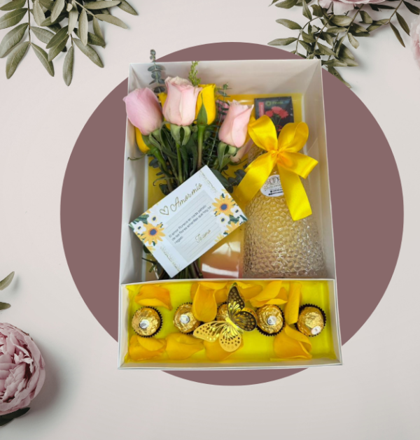 Caja Sorpresa Floral con Dulces