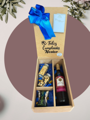 Caja de Regalo con Vino y Snacks