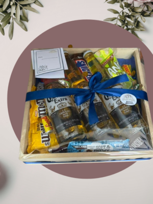 Caja de Regalo con Cervezas y Dulces