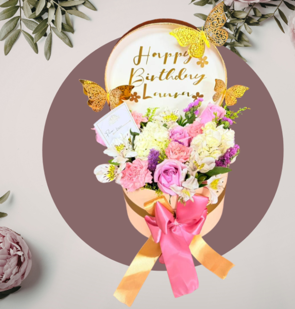 Caja Floral Elegante con Mariposas