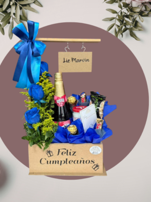 Arreglo Premium con Espumante, Dulces y Rosas
