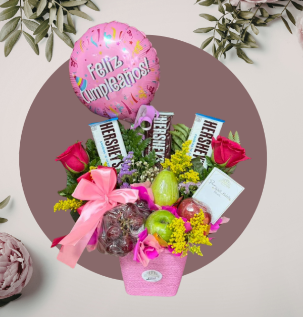 Arreglo de Frutas, Flores y Chocolates