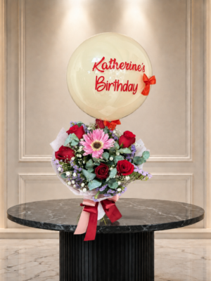 Ramo de Rosas con Globo Personalizado
