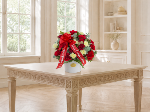 Arreglo Floral Clásico de Rosas Rojas
