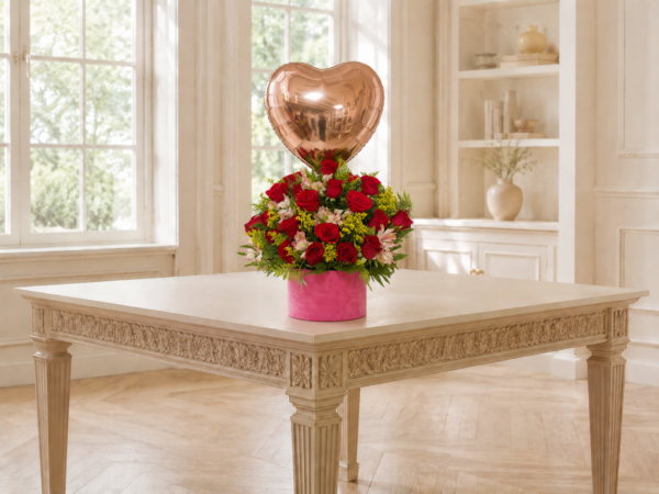 Arreglo Floral con Globo Corazón para Dama